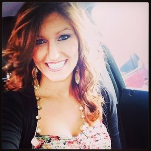 Meet your Posher, Jennifer